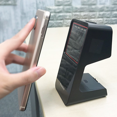 Bluetooth 定置式2次元バーコードリーダー(黒)の写真